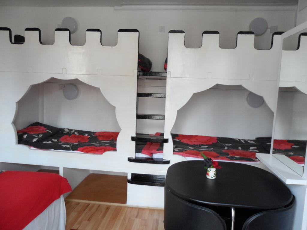 וויימות' Galway Guest House מראה חיצוני תמונה