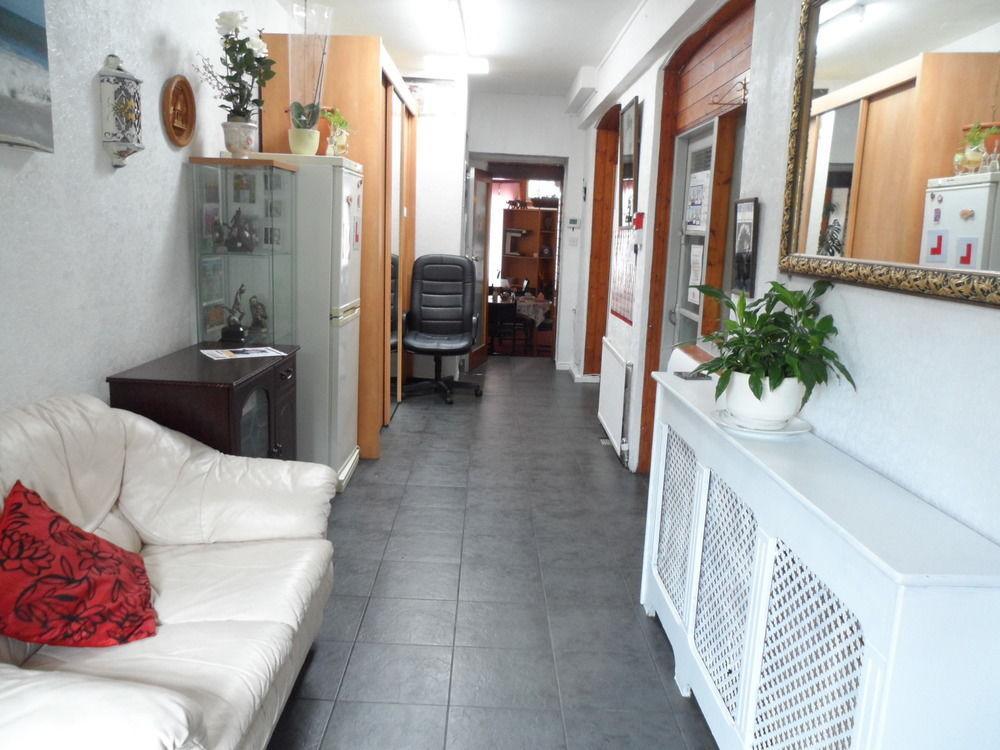 וויימות' Galway Guest House מראה חיצוני תמונה